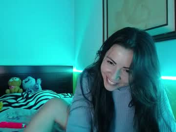 ariana rose4