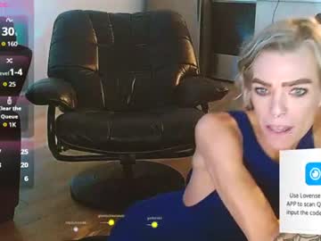 blue eyed foxxx