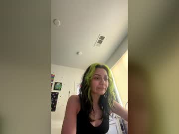 thebrattybelle9